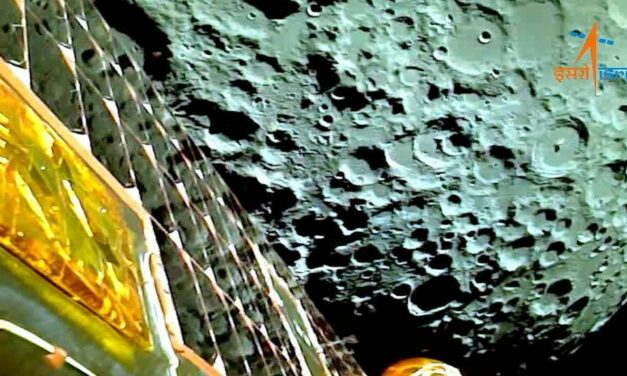 Proud India lands spacecraft on the moon, becoming the fourth country to do so