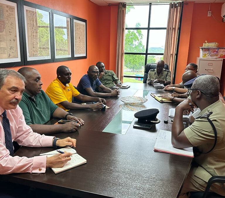 Ministry of Tourism holds talks with the St. John’s Taxi Association and Police