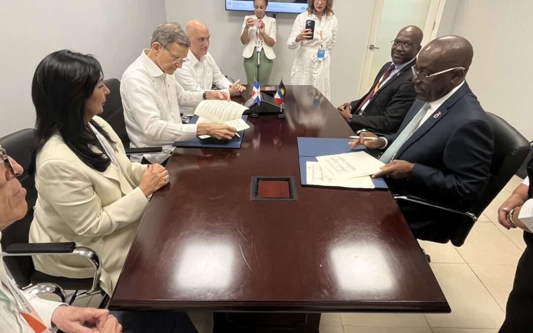 Antigua and Barbuda, Dominican Republic sign agreement for the construction of a primary school in Barbuda