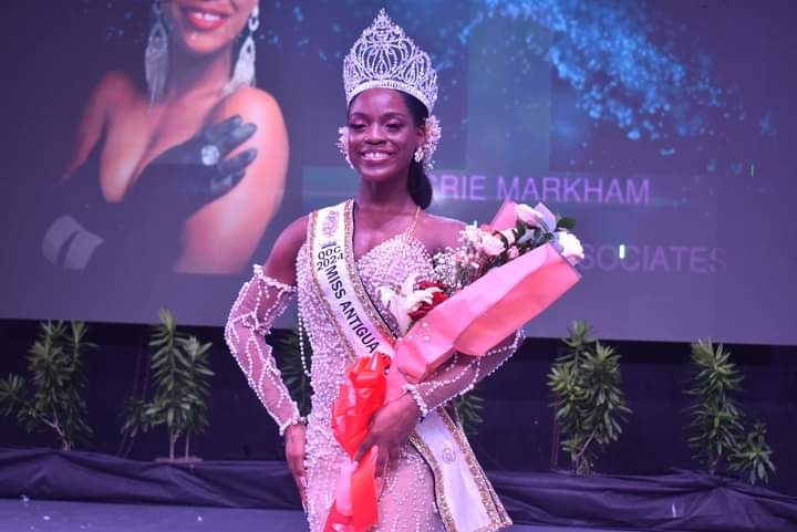 Desrie Makram Crowned Queen of Carnival 2024