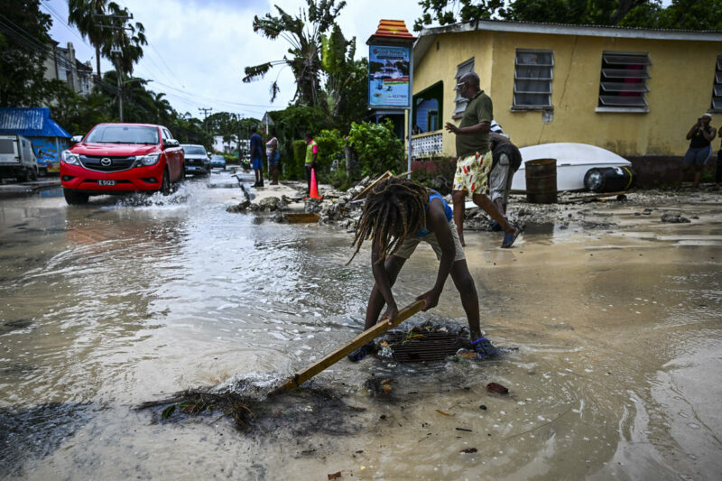 Antigua Provides US$100K in Bottled Water and other Aid to St Vincent and Grenada