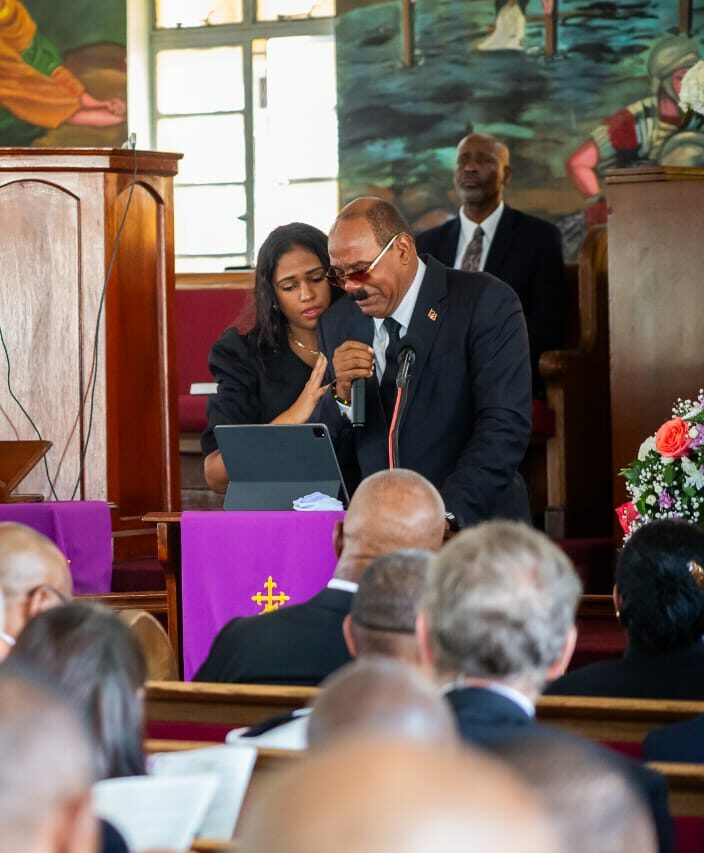 VIDEO: PM Browne breaks down during eulogy of his mother
