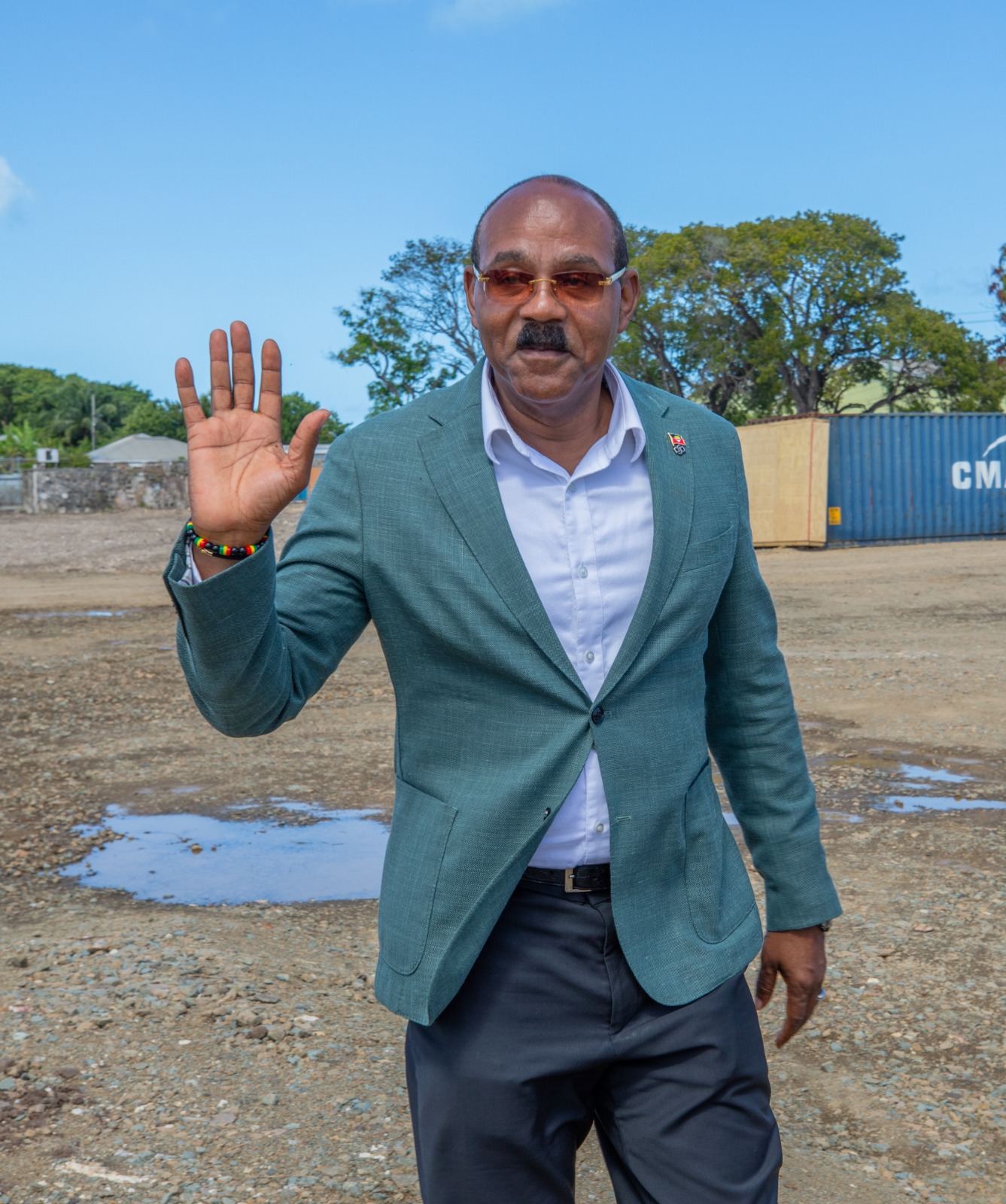 LETTER: Public Dis-Service: “Gaston Browne Did Not Give Me This Job Yah”
