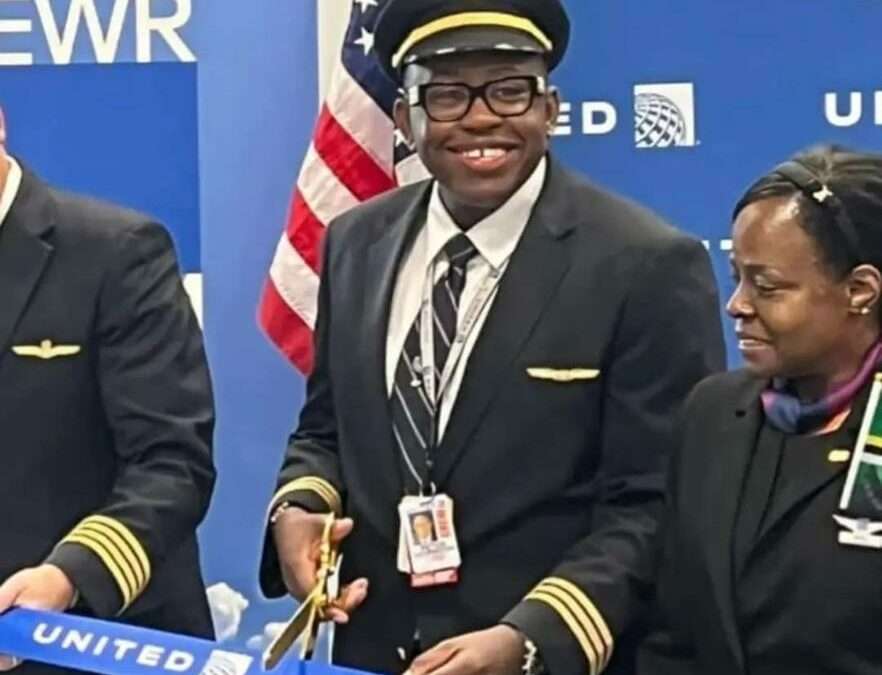United Airlines Inaugural Flight to Dominica