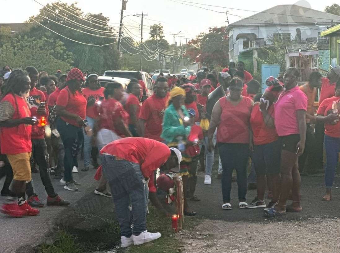 HAPPENING NOW: Candlelight Vigil Draws Hundreds in Memory of Vonde Bowers