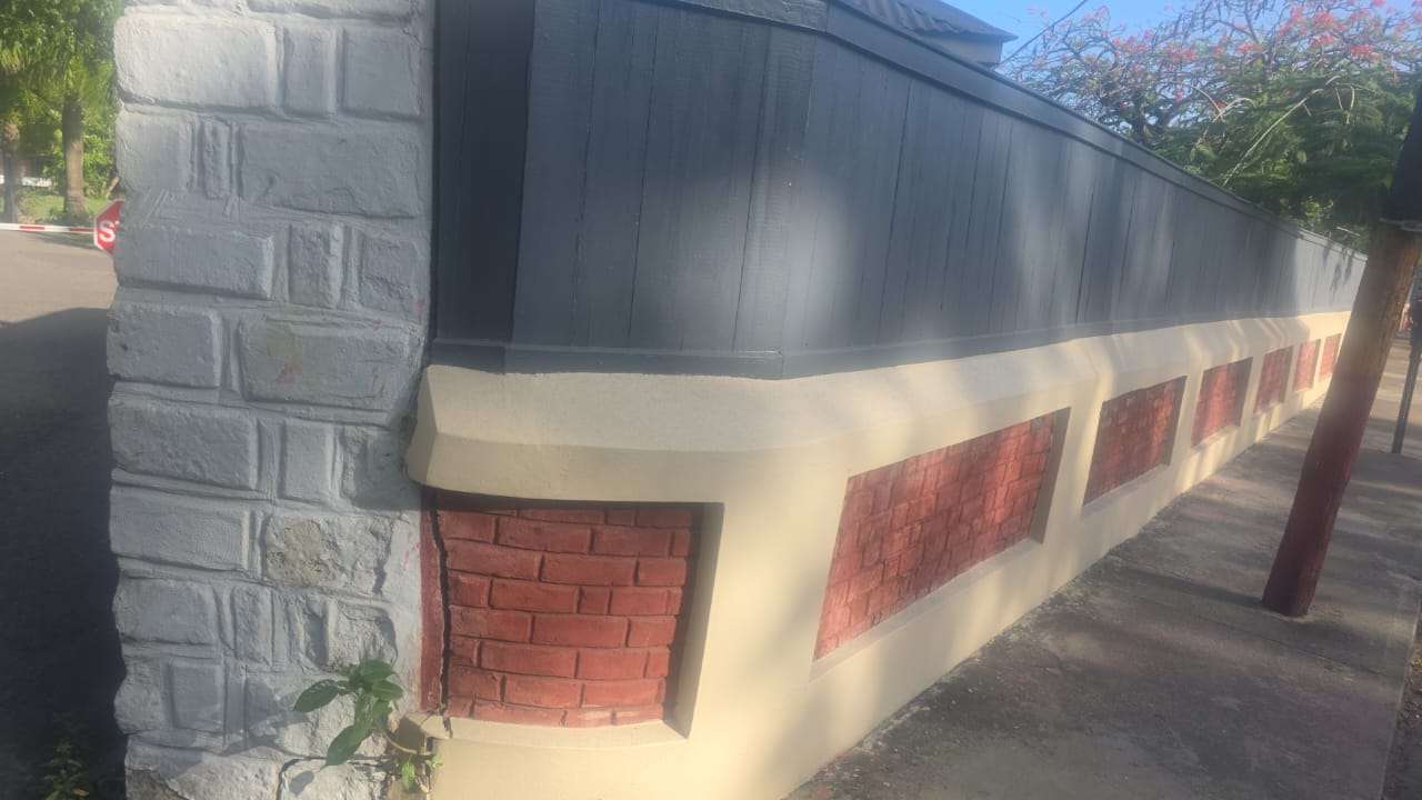 Government House Wall Defaced During Carnival, Quickly Restored