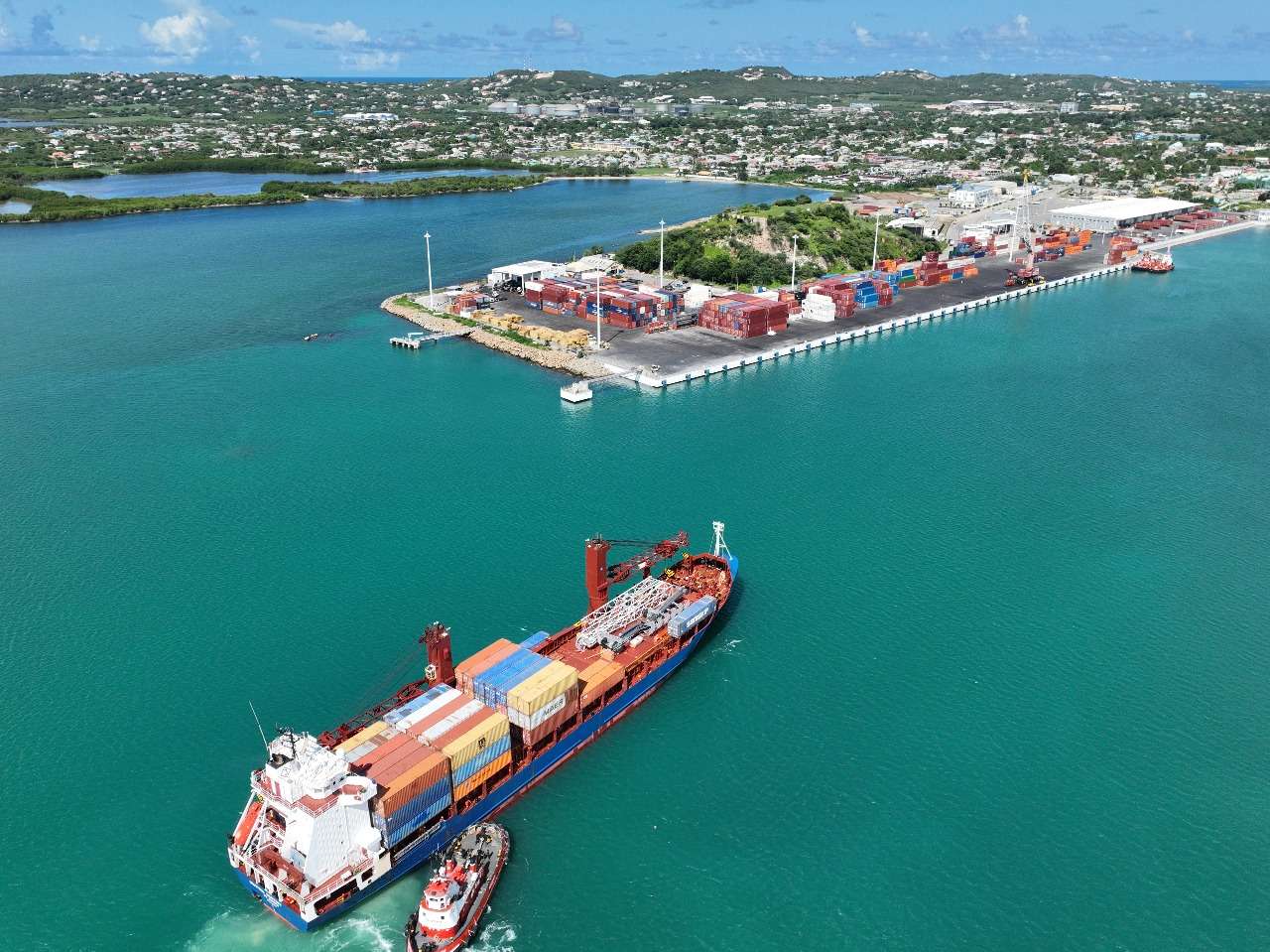 WATCH: $6.2M Super Crane Transforms Antigua Port – Speed, Power, and Efficiency Redefined