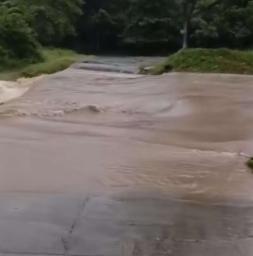 Schools Closed in Dominica as Tropical Wave Triggers Flooding