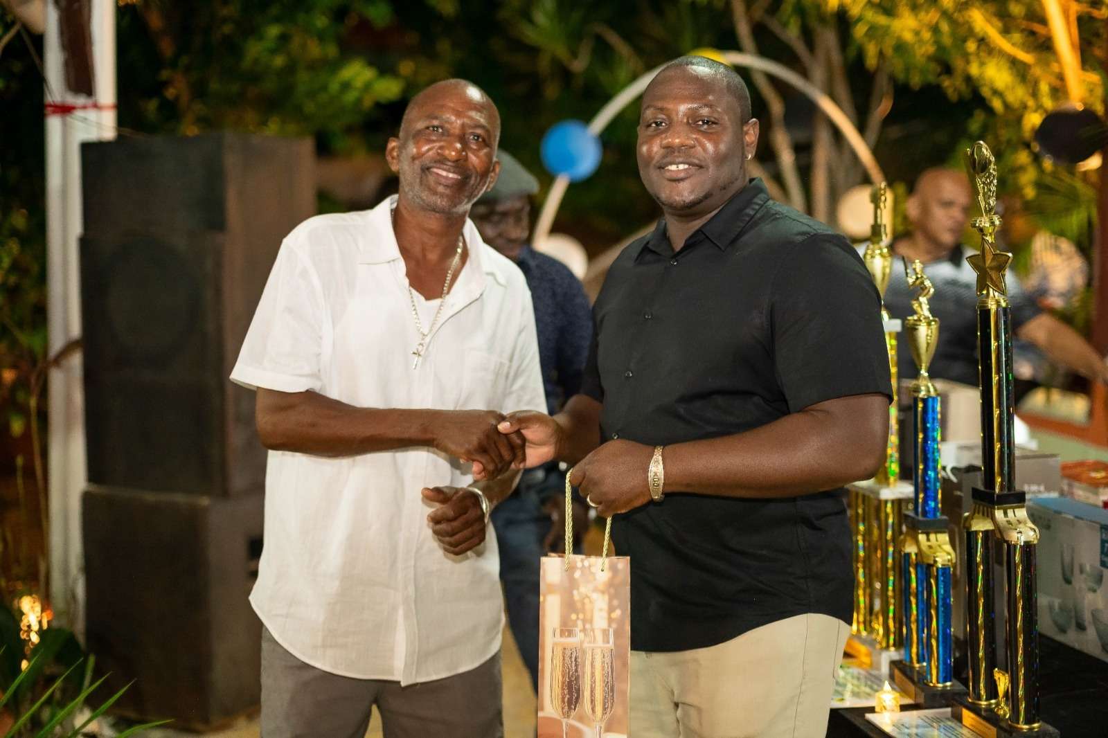 Anthony Smith Congratulates Buckleys 3JS and Survivors on Championship Wins