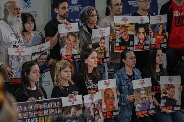 Hamas “playing games” say hostage families despite Donald Trump's “historic dawn” claim