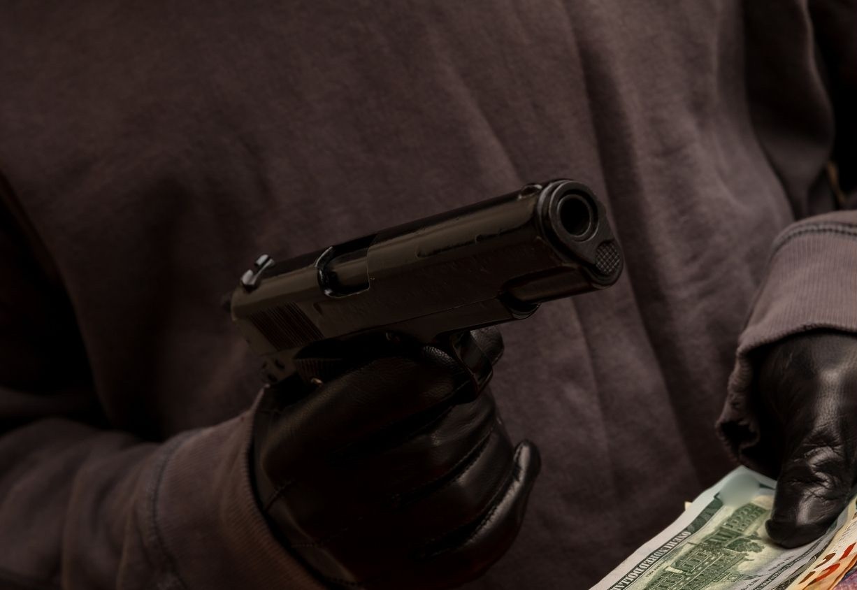 Gunman Makes Off with Just $10 in Early-Morning Robbery