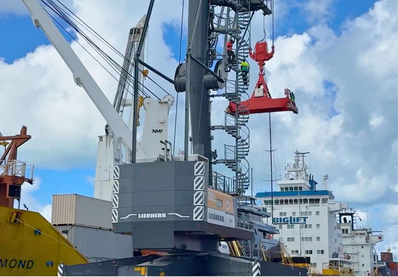New High-Capacity Mobile Harbour Crane Commissioned, Transforming Operations at Deepwater Harbour