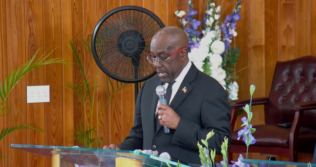Government Officials Pay Tribute to Leroy King at Funeral Service