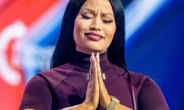 Over 50,000 Demand Nicki Minaj’s Deportation After Political Backlash