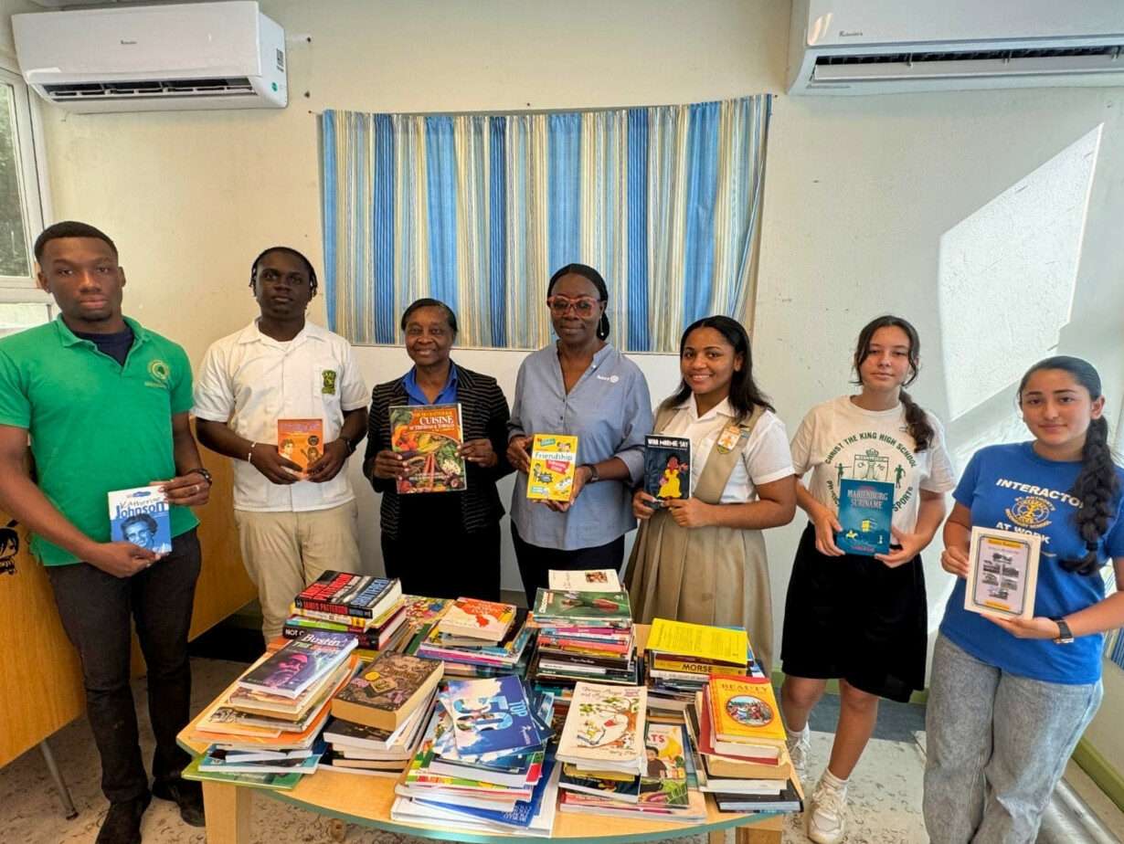 Interact Clubs of Rotary District 7030 Donate Over 150 Books