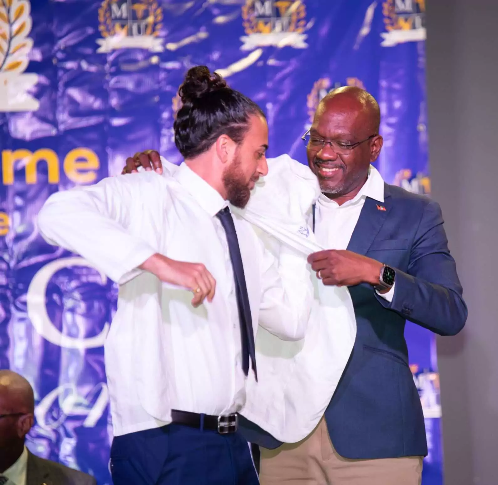 Metropolitan College of Medicine Holds White Coat Ceremony