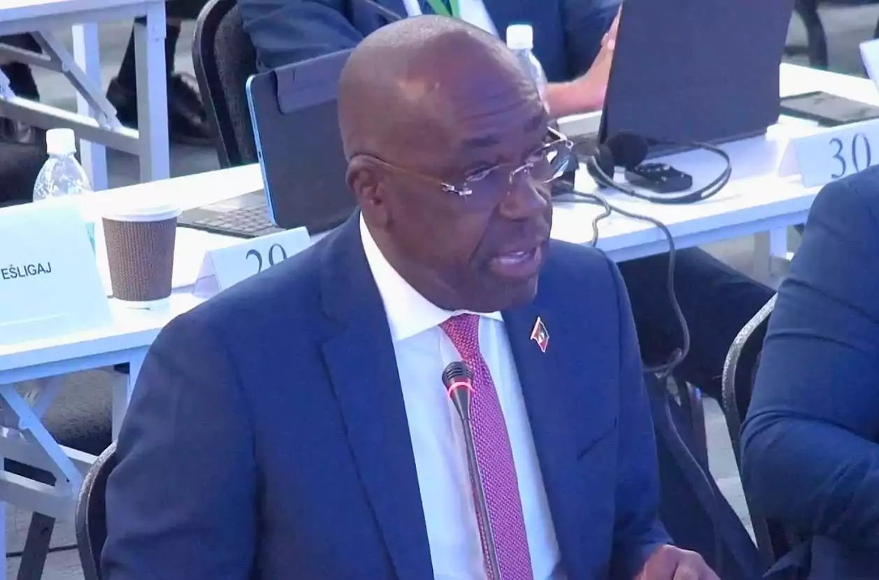 Trade Minister calls for services trade to be included in revamped EU Deal