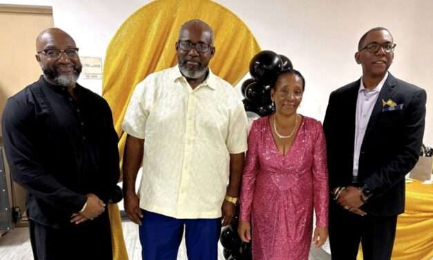 Tourism Ministry Celebrates Five Retirees at Staff Appreciation Dinner
