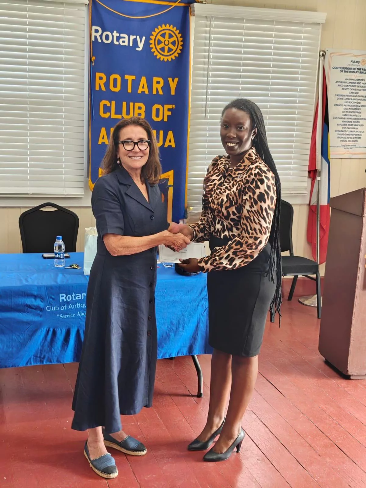 Mill Reef Fund Contributes US$20,000 to Rotary Club’s Medical Equipment Programme 