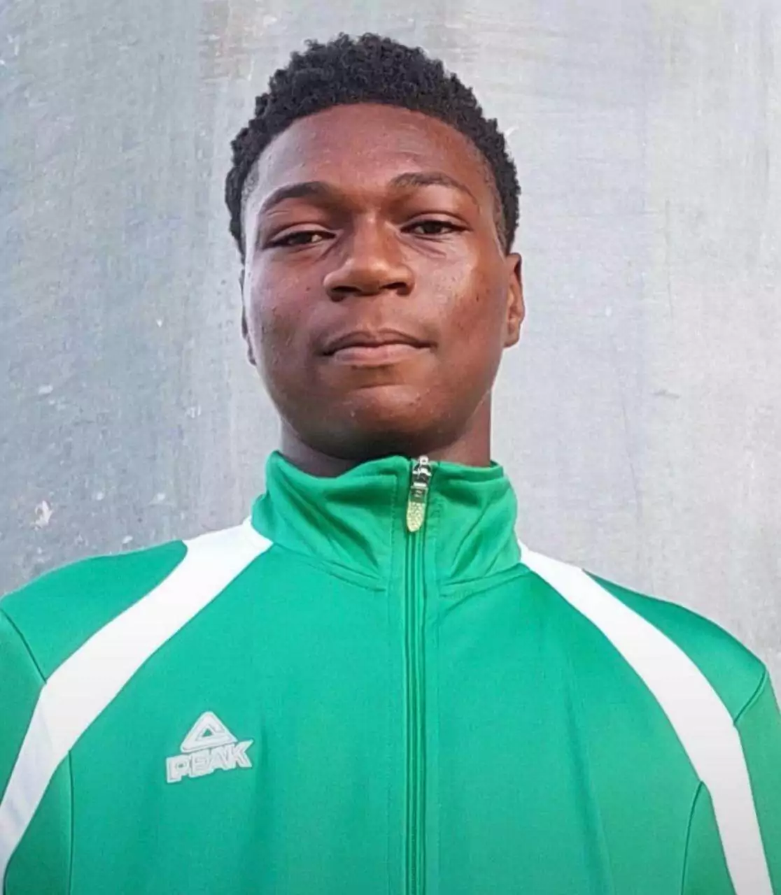 Teen Diver Found Dead After Search Off Seaton’s Coast