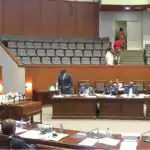 WATCH | BREAKING: Audience and MPs walks out of Parliament as Pringle attacks Sir Molwyn in fiery tribute