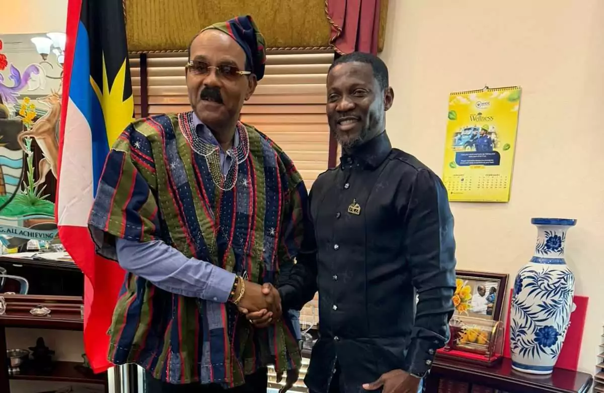 PM Browne Honoured with International Peace Award