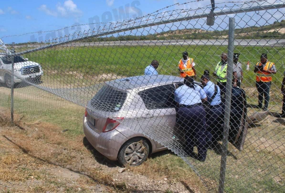 Driver Loses Consciousness Behind the Wheel, Crashes Through Airport Perimeter Fence