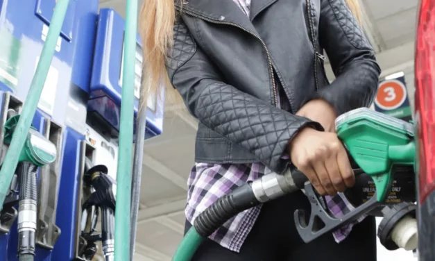 Oil Surges Past $105 as Middle East Conflict Deepens Inflation Fears