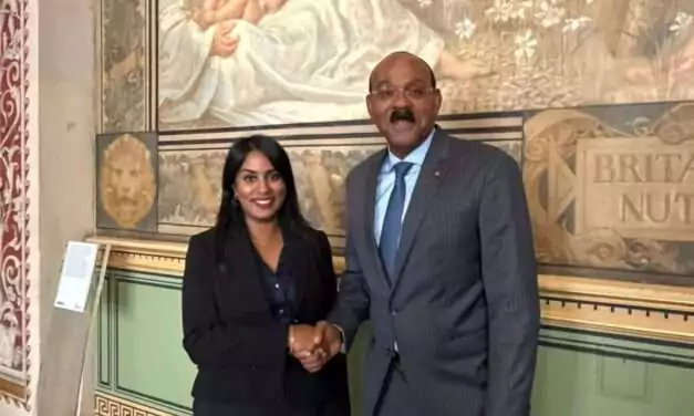 Browne Meets UK Caribbean Minister Ahead of CHOGM